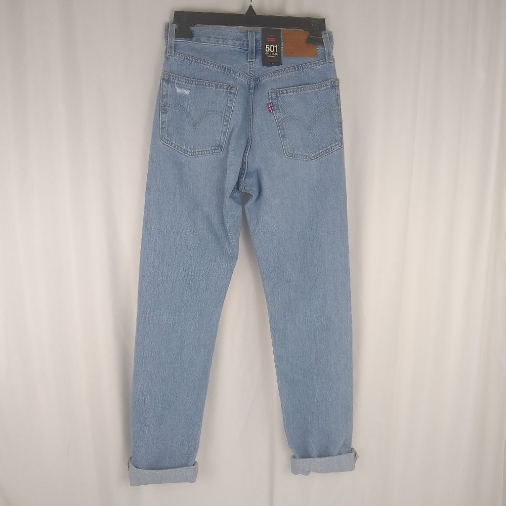 NEW Levi's 501 Distressed Straight Leg Crop Jeans - Picture 5 of 8